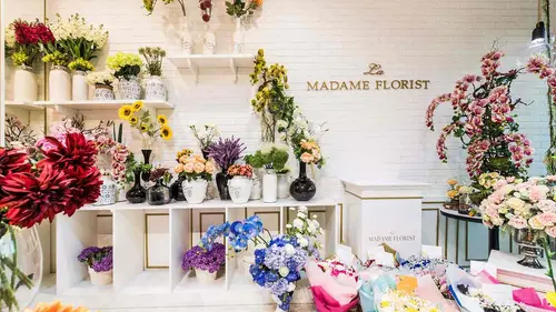 Keindahan Bisnis Bunga: Keuntungan Menjadi Pengusaha Florist
